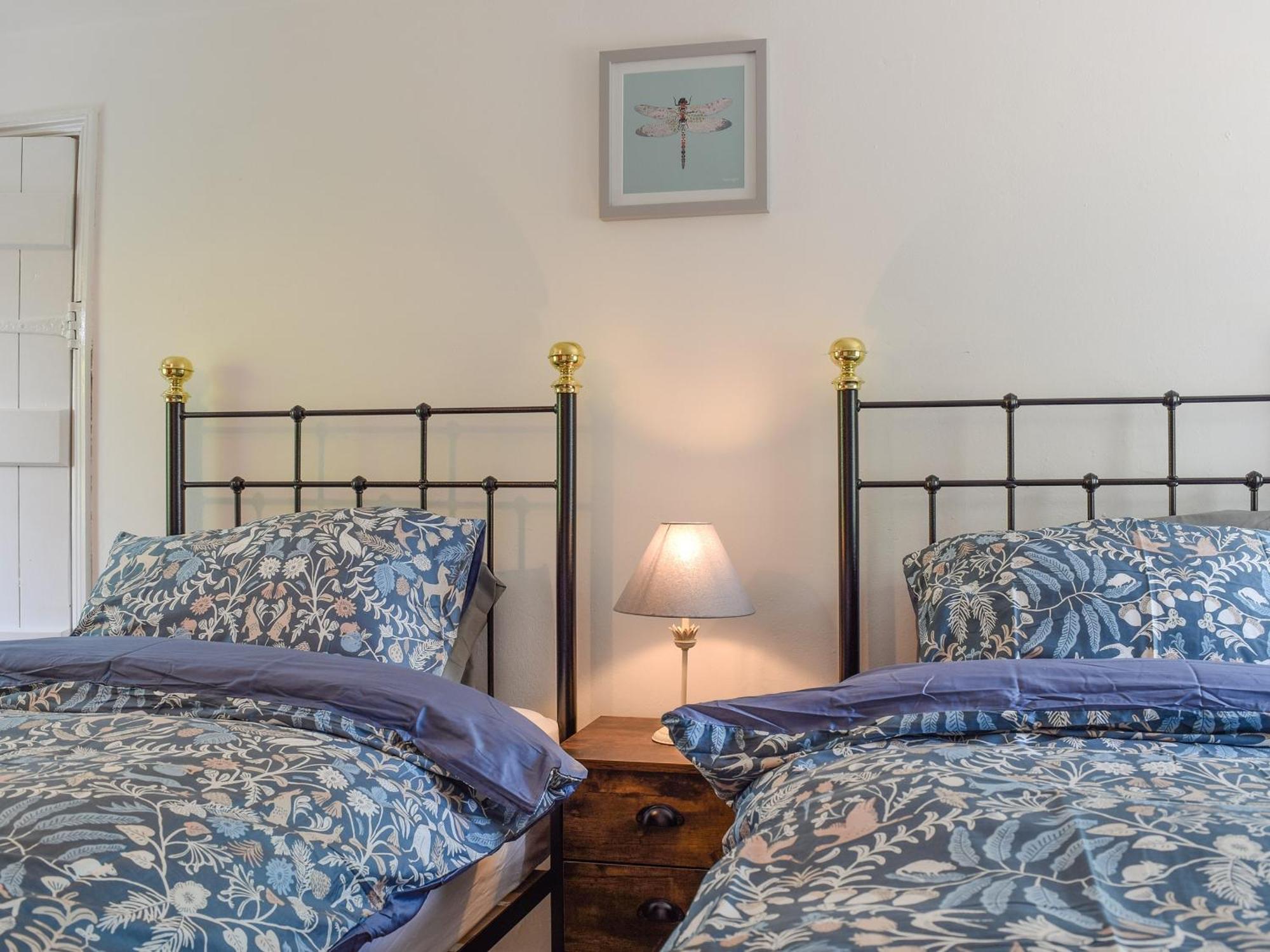 Wayside Cottage Adstock Екстер'єр фото