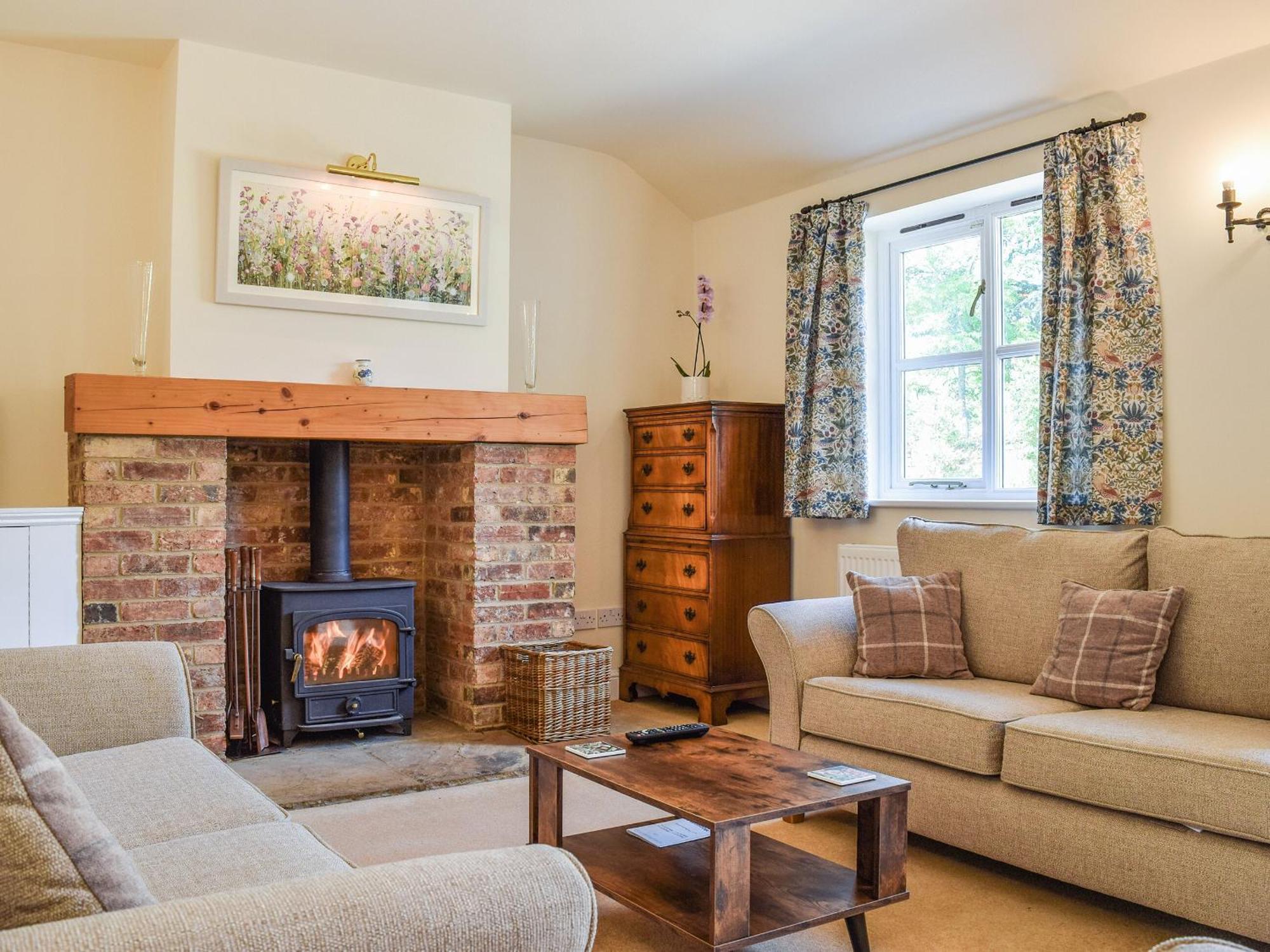 Wayside Cottage Adstock Екстер'єр фото
